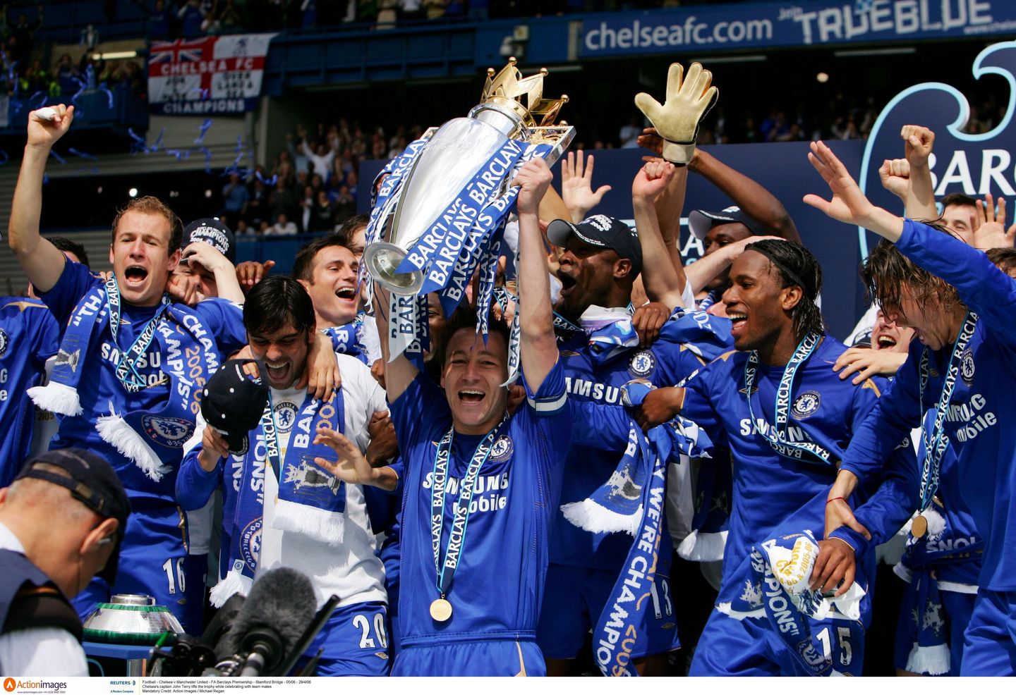 chelsea-champions-2005-2006.jpg