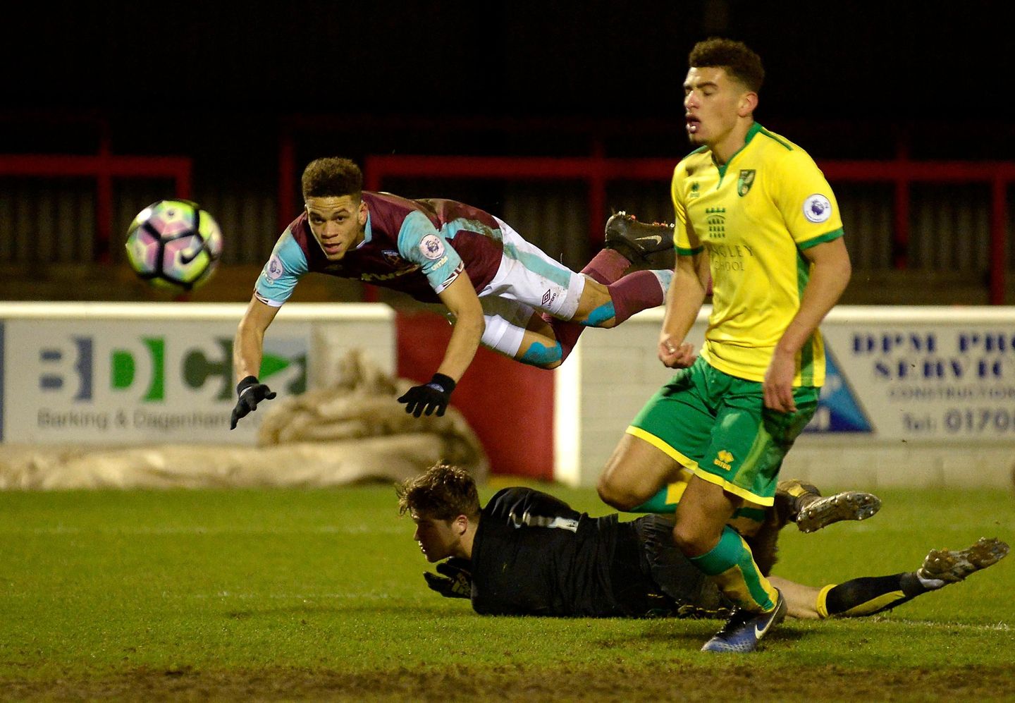 West Ham 2-1 Norwich, PL2