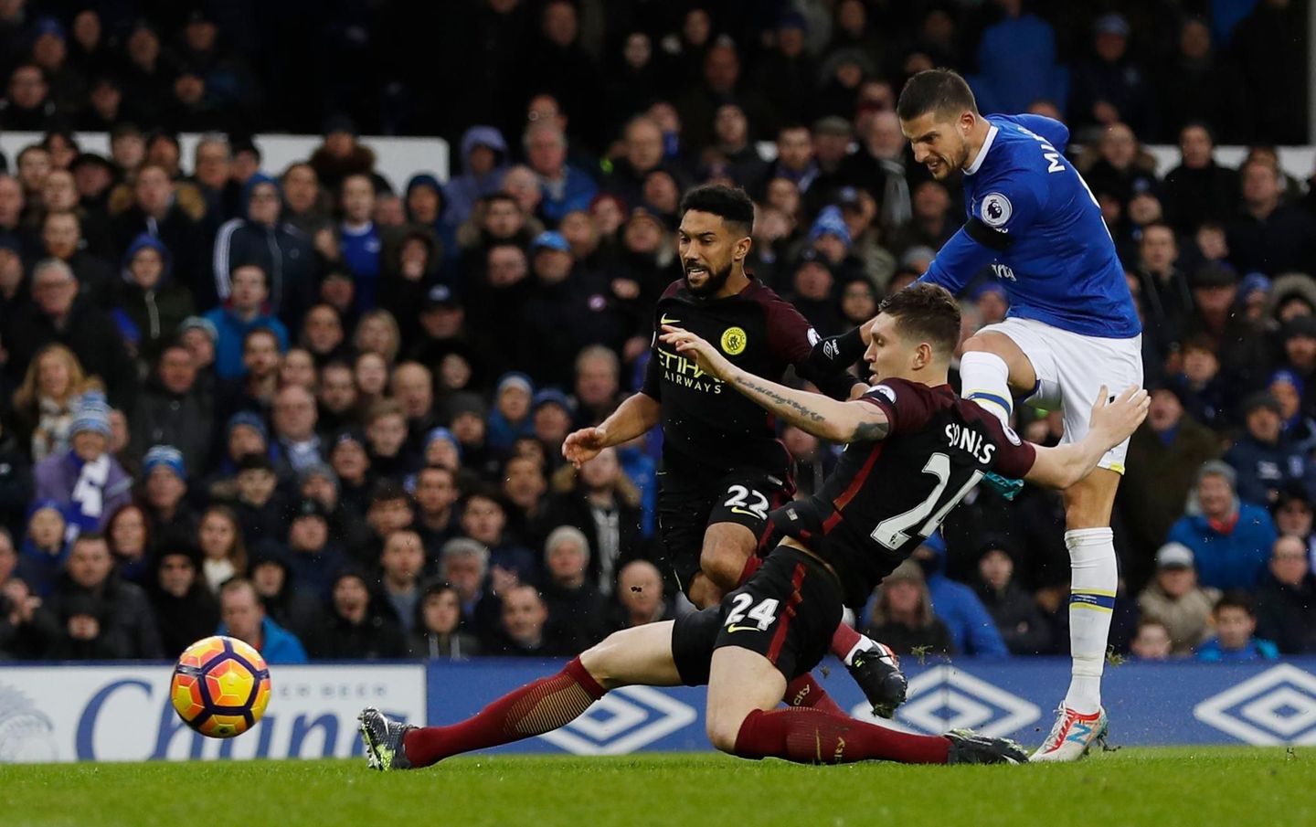 Everton's Kevin Mirallas