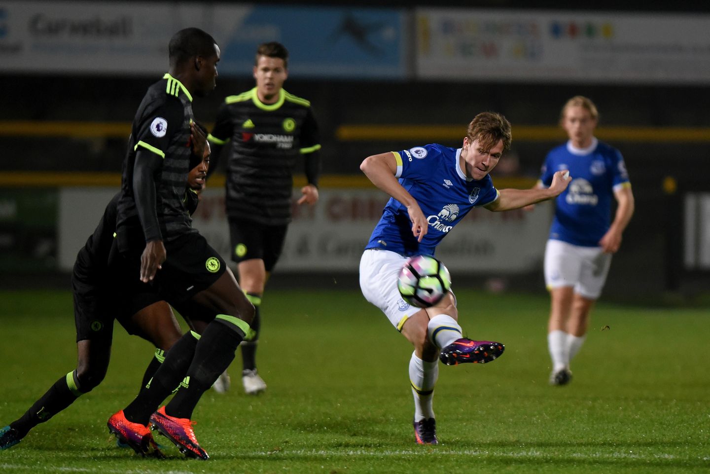 Kieran Dowell, Everton