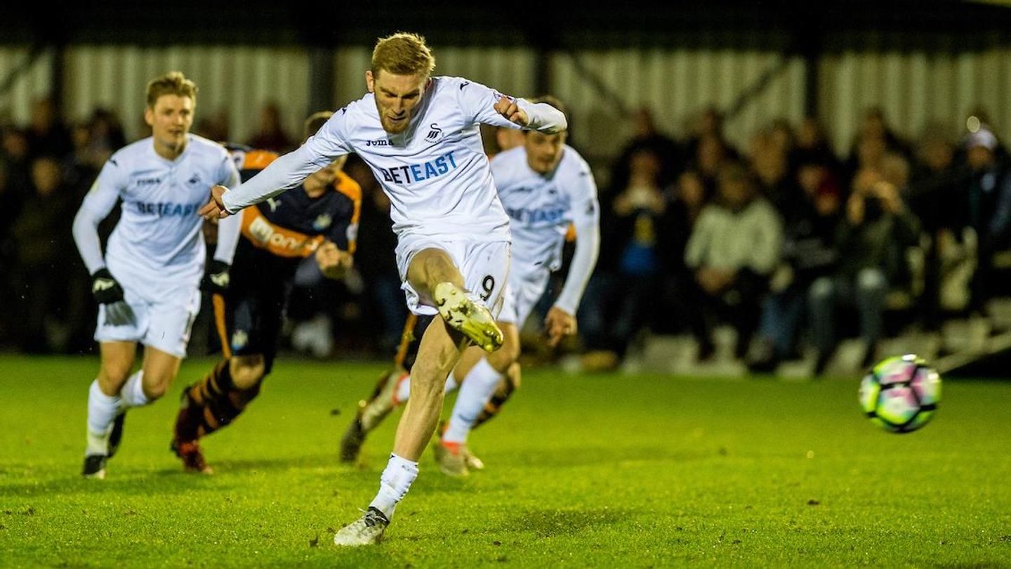 Oliver McBurnie, Swansea City