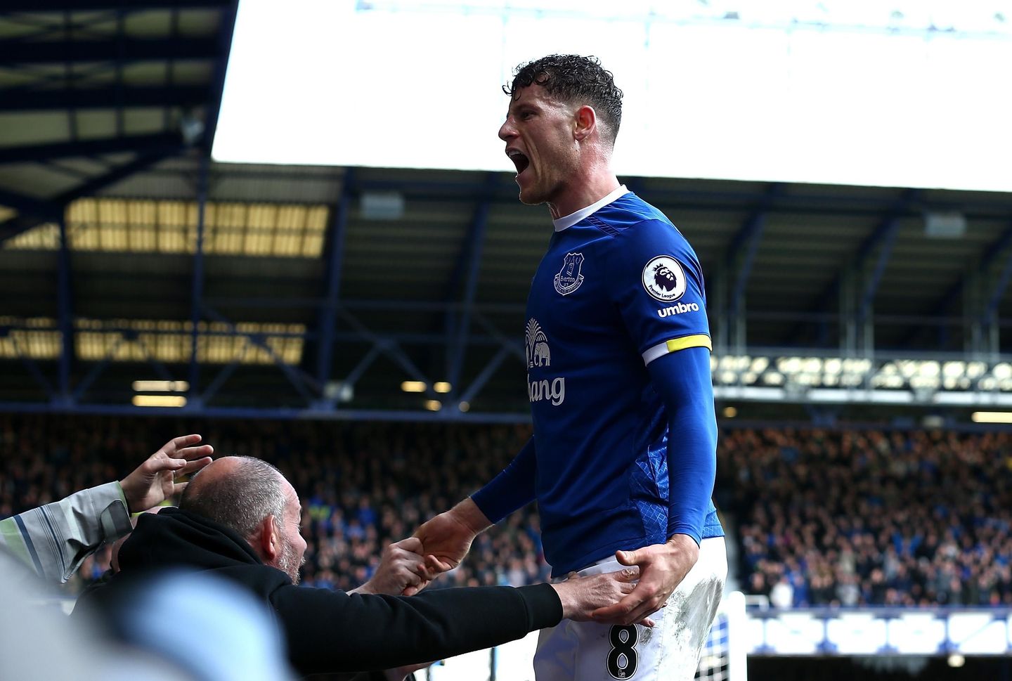 Everton v Burnley - Premier League