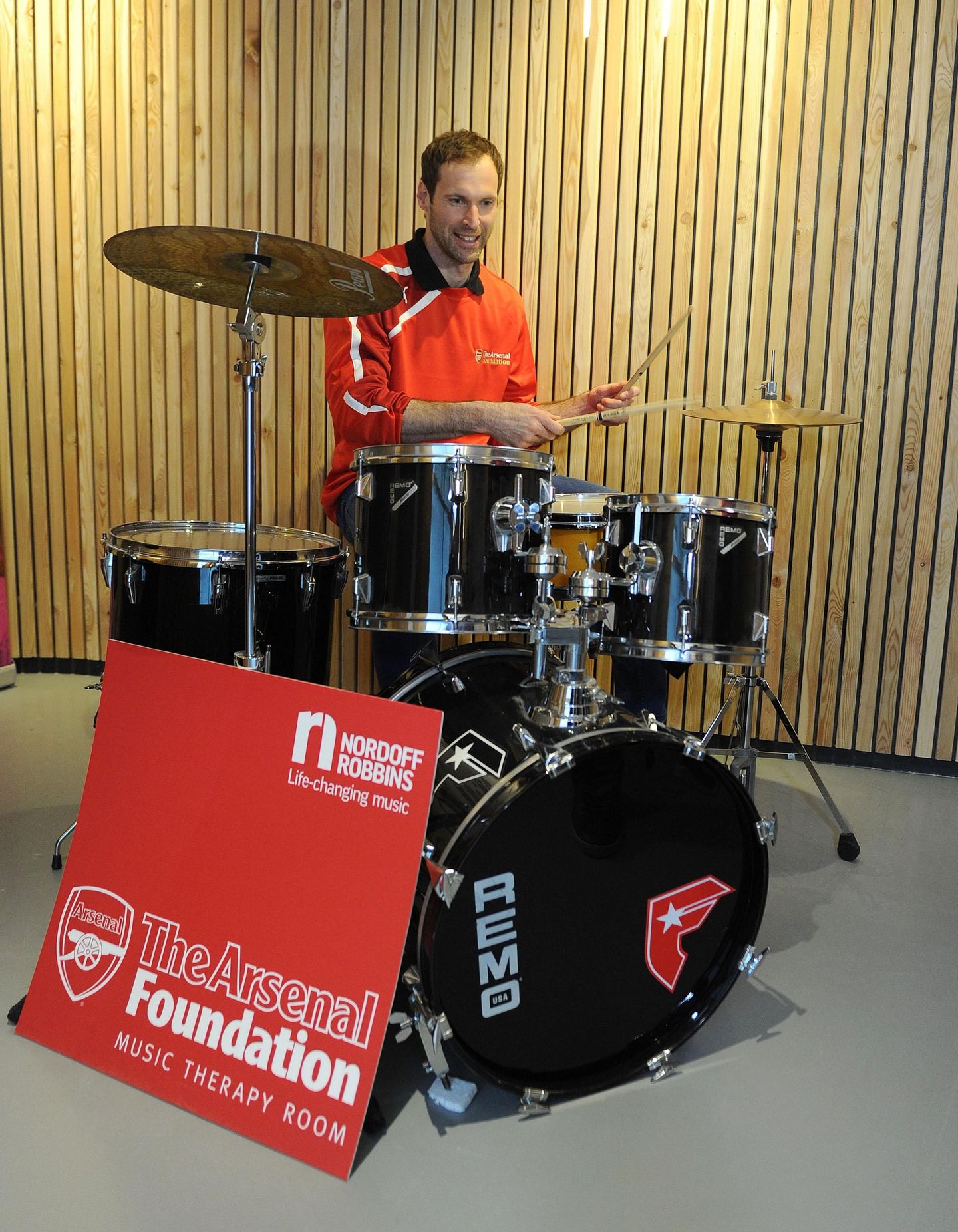 Petr Cech - Nordoff Robbins visit