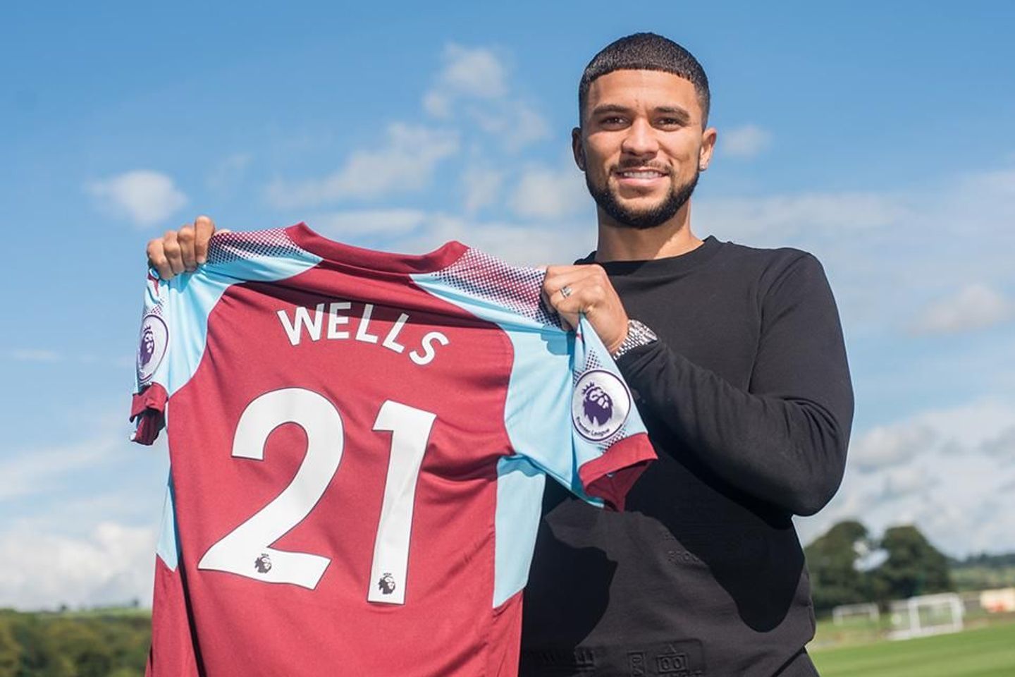 Nahki Wells signs for Burnley