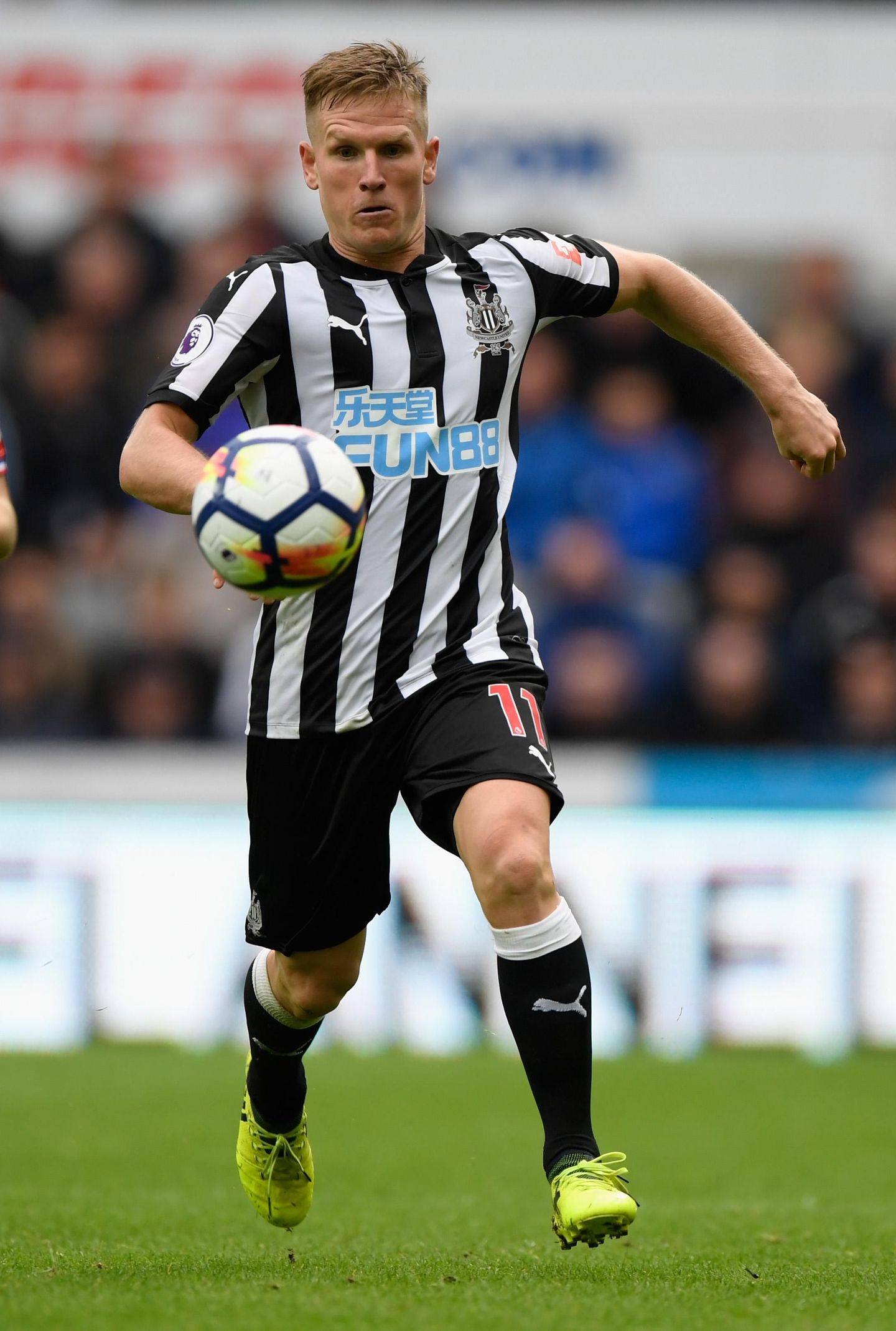 Matt Ritchie in action for Newcastle United