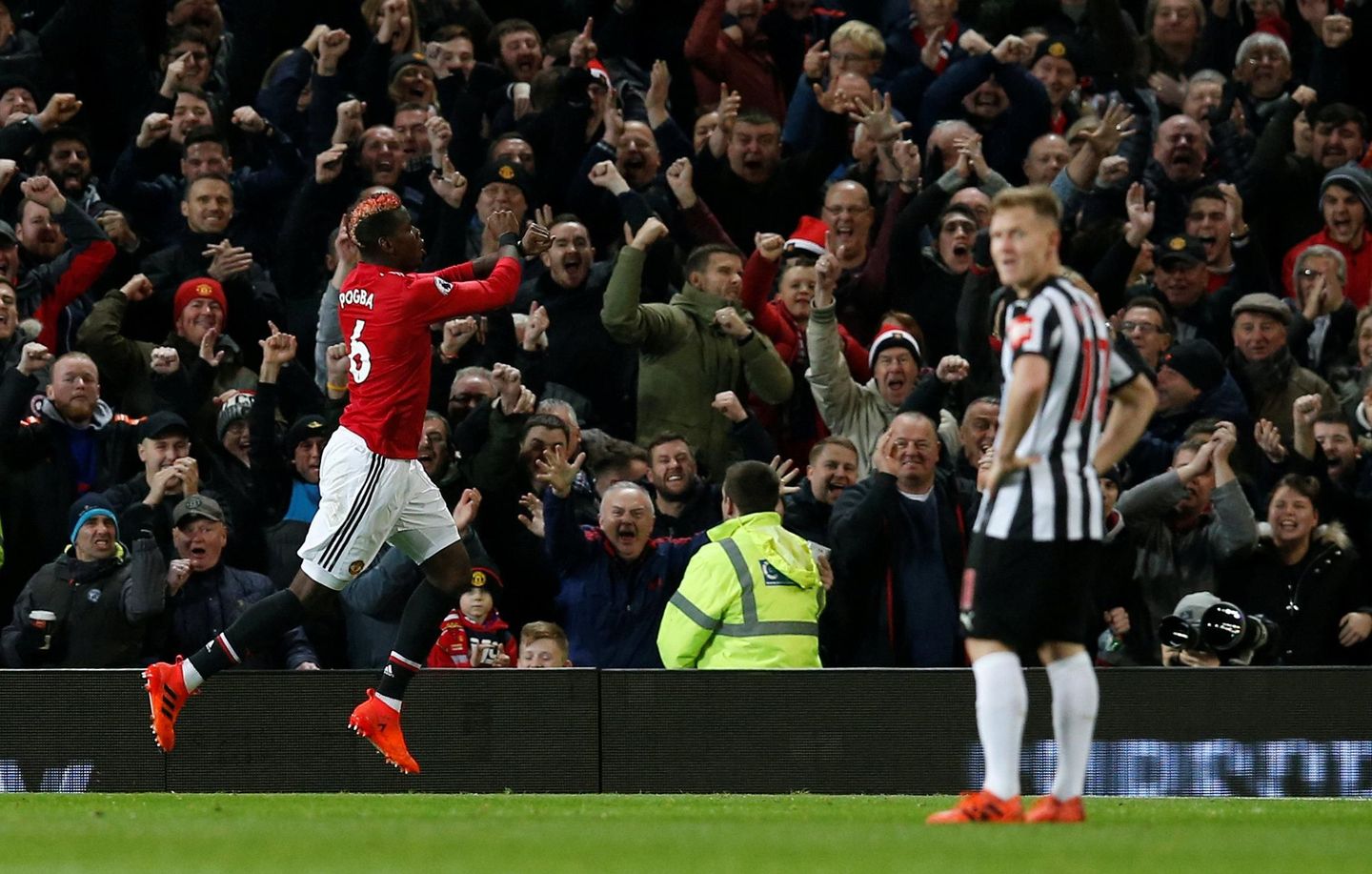 Manchester United v Newcastle United