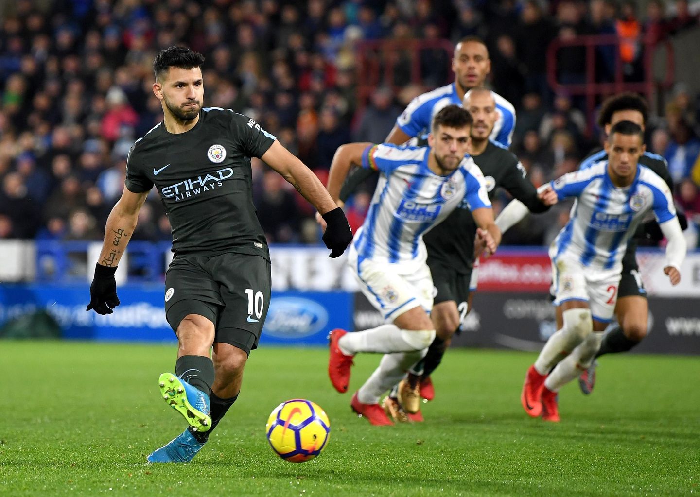Huddersfield Town v Manchester City