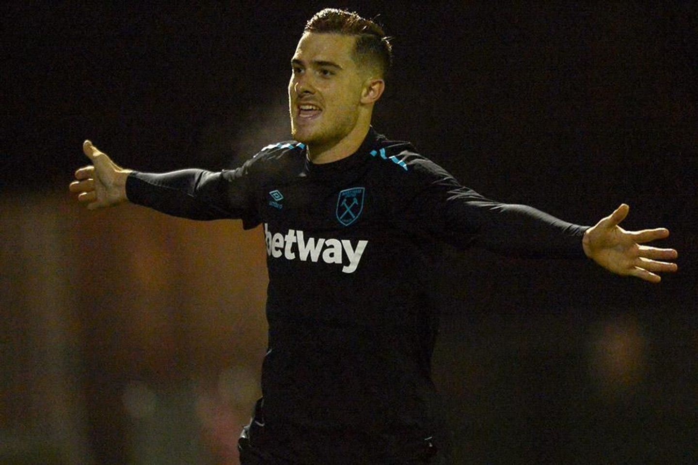 Toni Martinez, West Ham