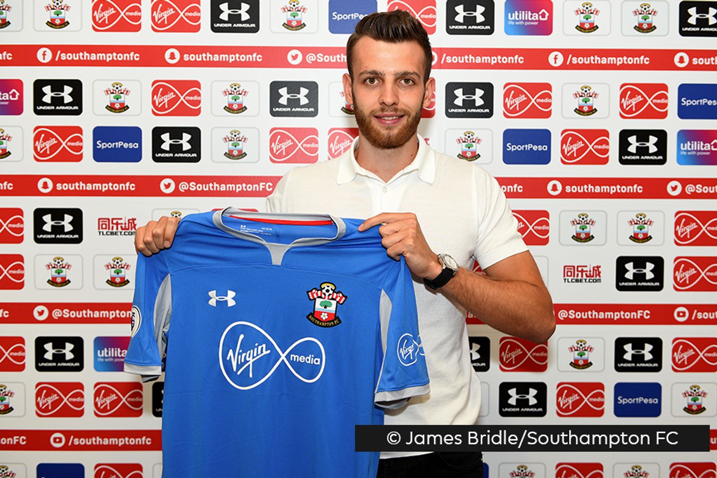 Angus Gunn Southampton shirt credit