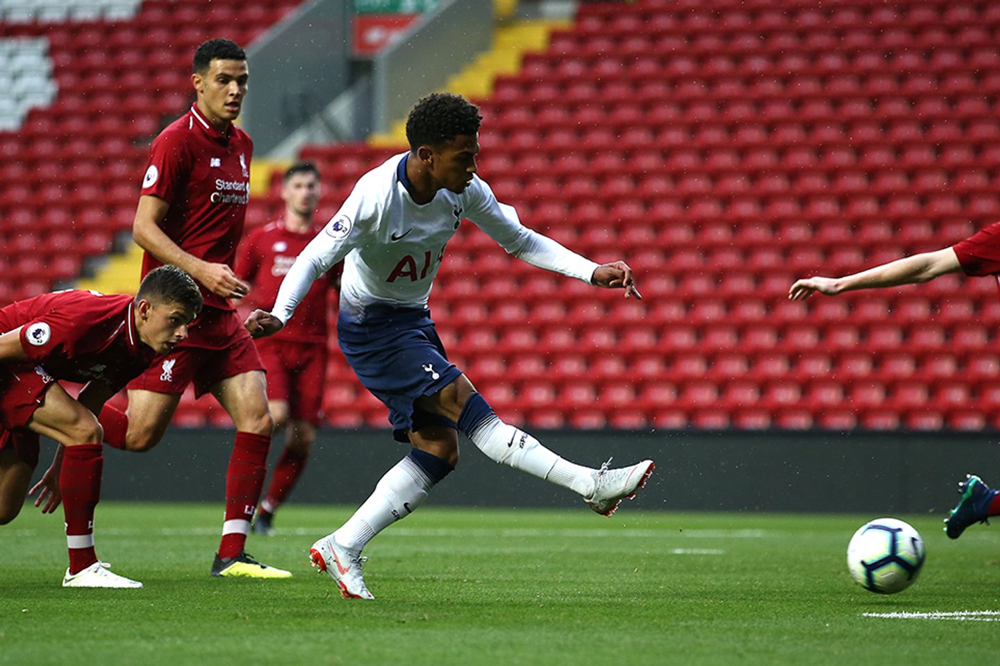 Marcus Edwards, Spurs