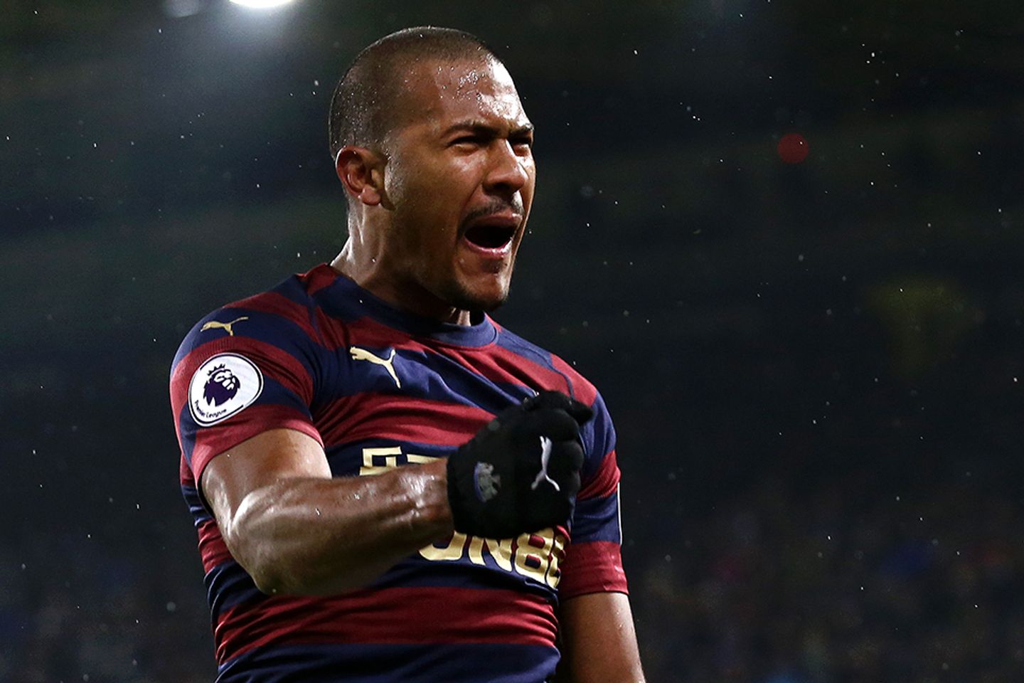 Newcastle United's Salomon Rondon celebrates scoring against Huddersfield Town