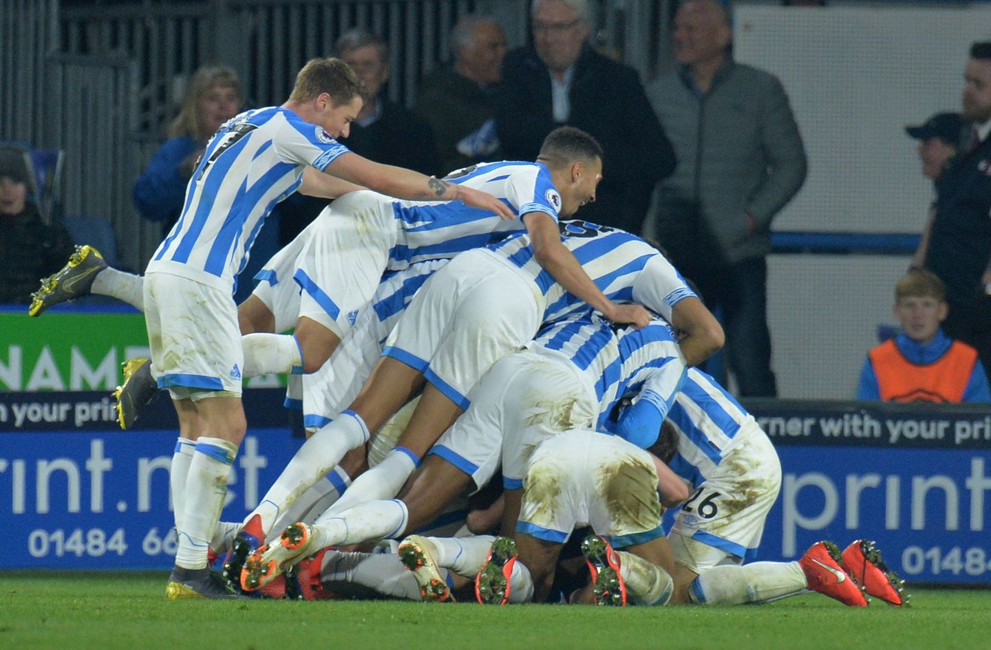 Huddersfield Town v Wolves