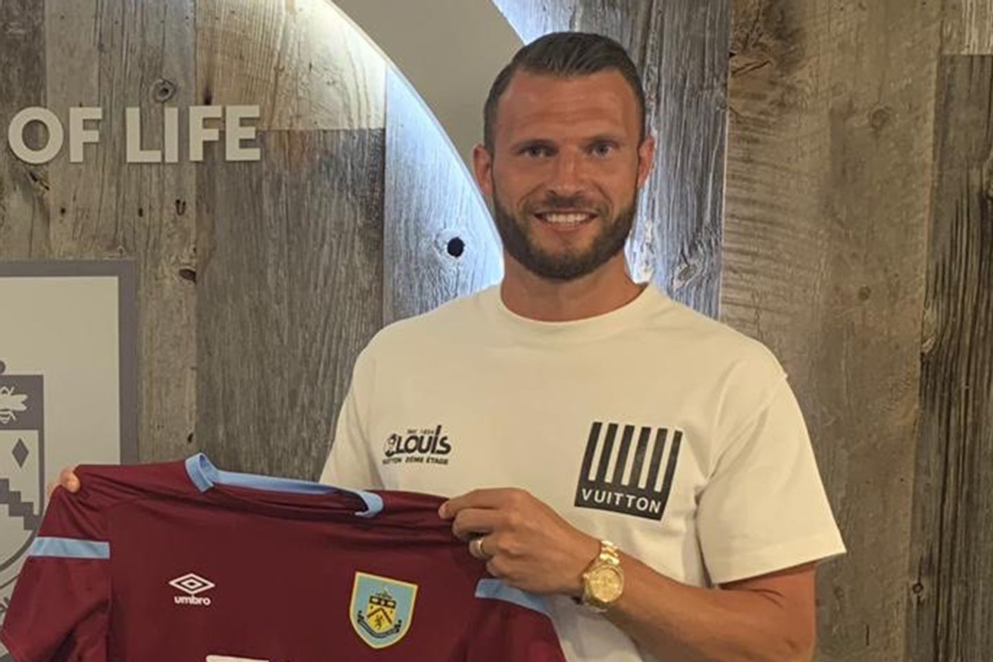 Erik Pieters, Burnley