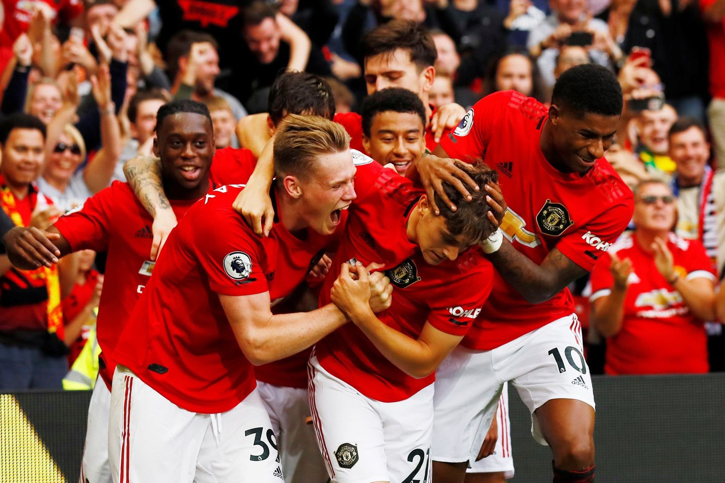 Man Utd celebrate