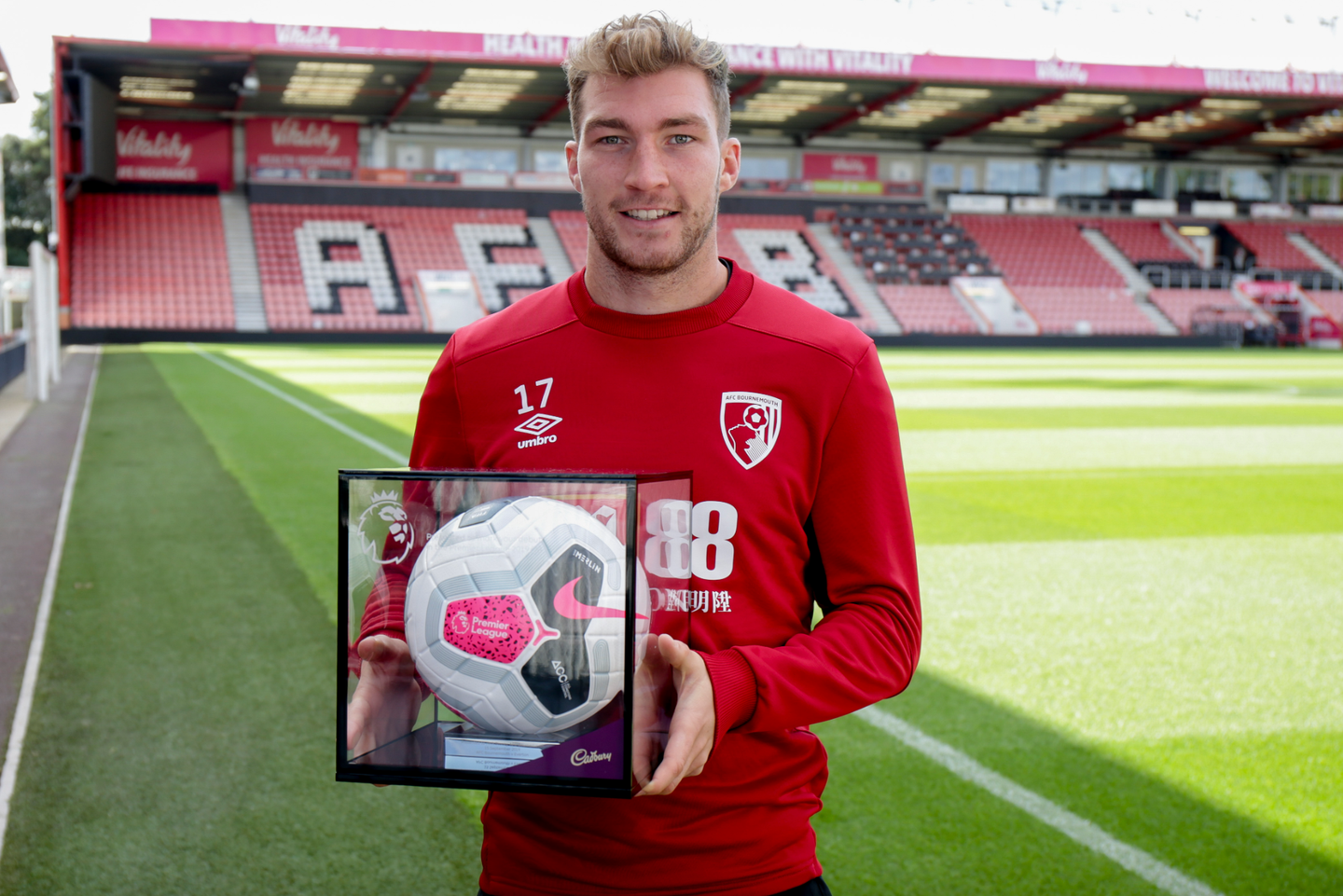 Jack Stacey, Debut Ball