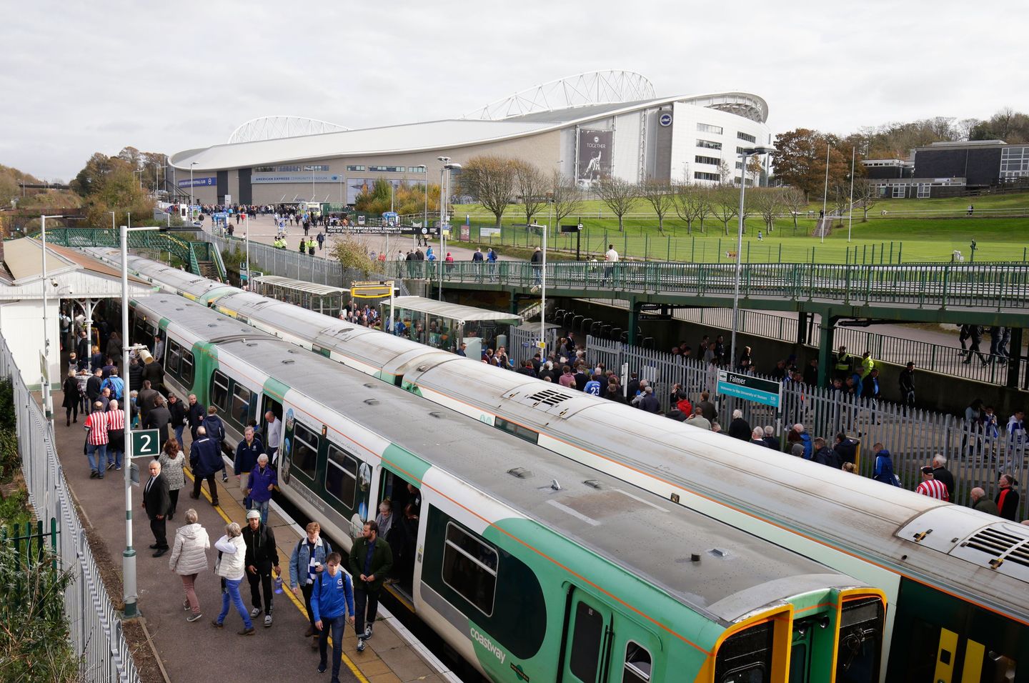 Brighton fans making way to stadium 2017