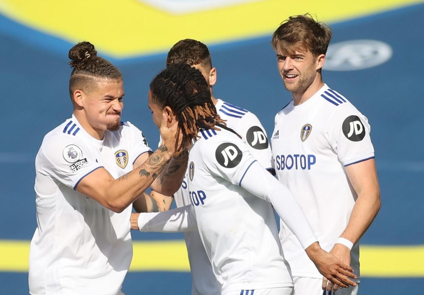 Premier League - Leeds United v Fulham