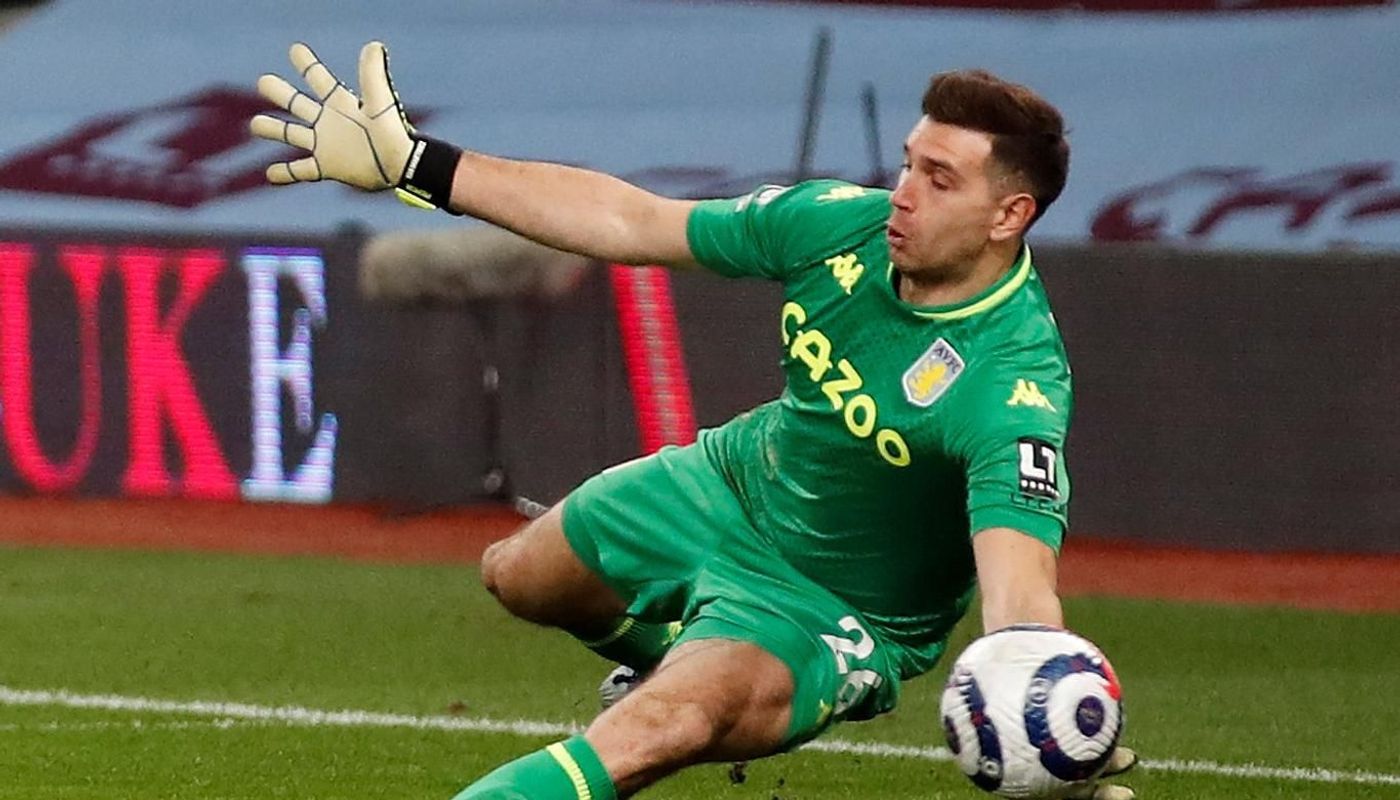 Emiliano Martinez terbuka untuk pindah ke Manchester United