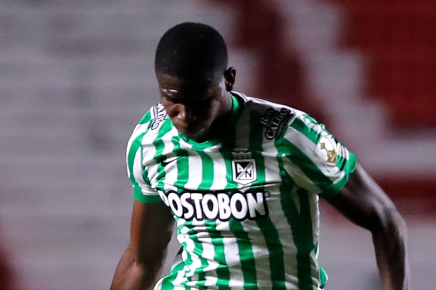 Yerson Mosquera, Wolves
