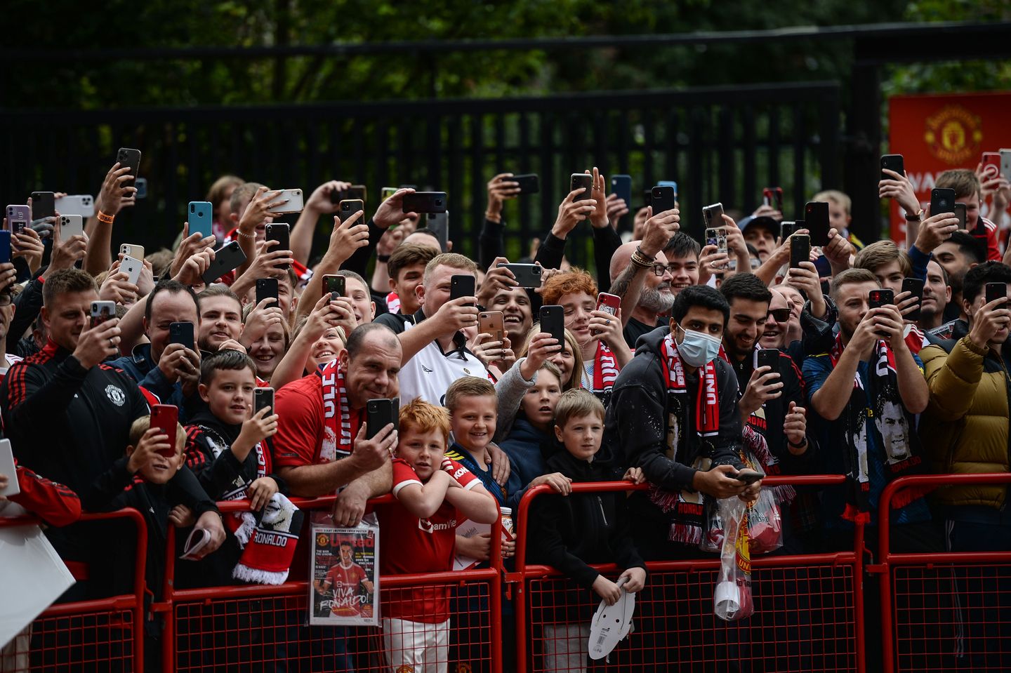 photos for VisitBritain release Man Utd fans