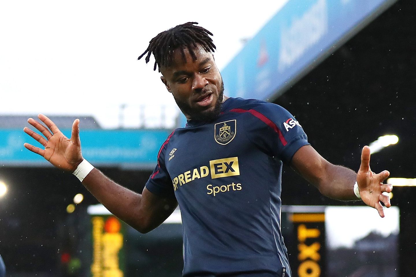 Maxwel Cornet, Burnley