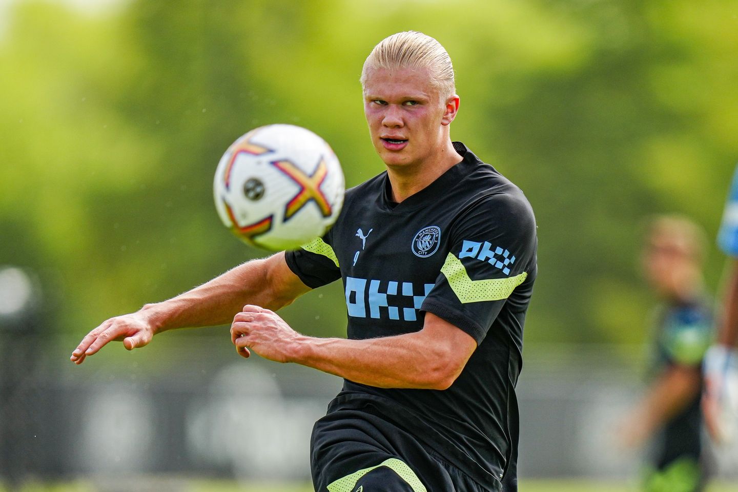 Man City training Erling Haaland shoots