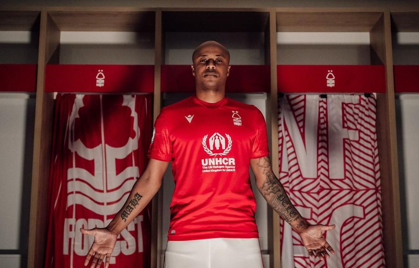 Andre Ayew signs for Nottingham Forest