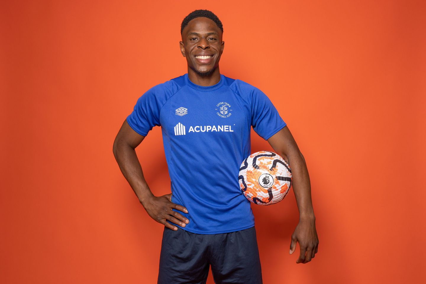 PMI_Luton_Chiedozie_Ogbene_Signing_260623_003