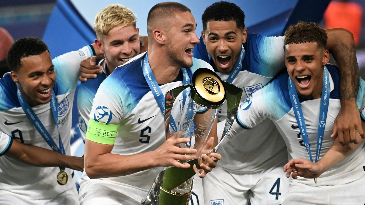 England U21s celebrate