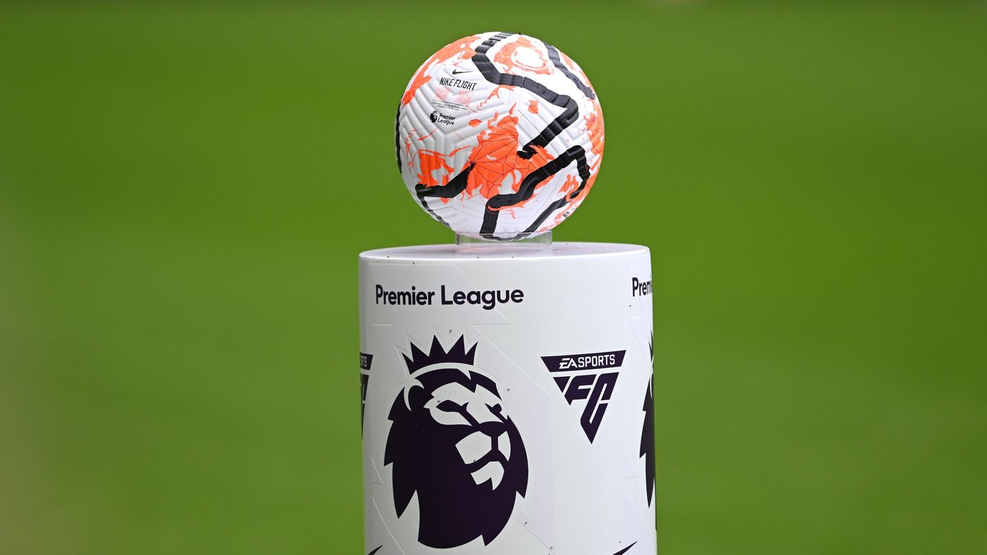 Premier League ball