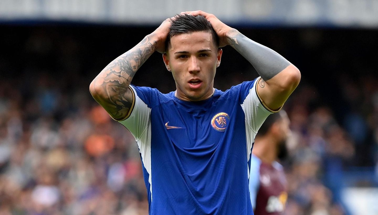 Chelsea FC v Aston Villa - Premier League