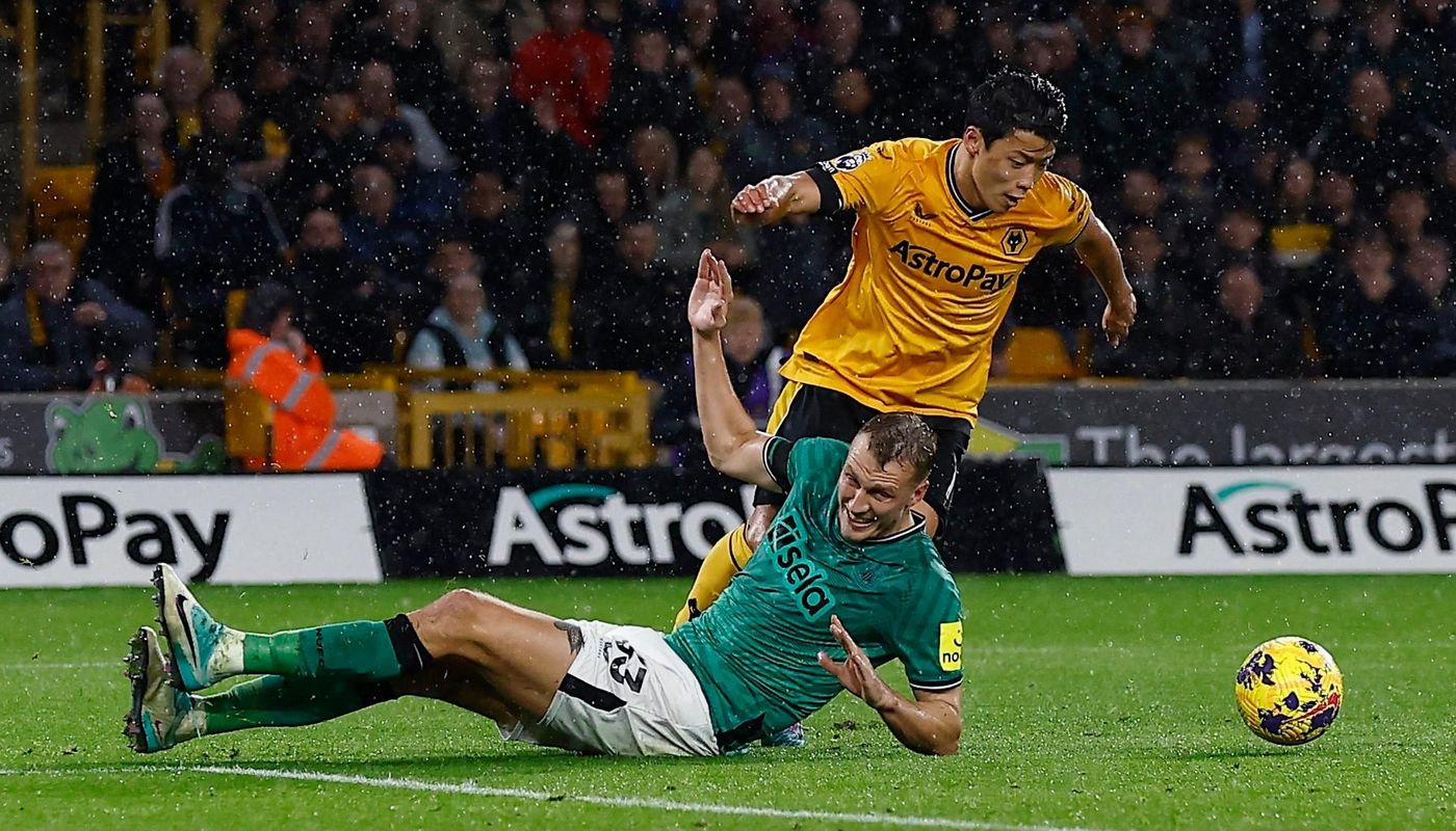 Premier League - Wolverhampton Wanderers v Newcastle United