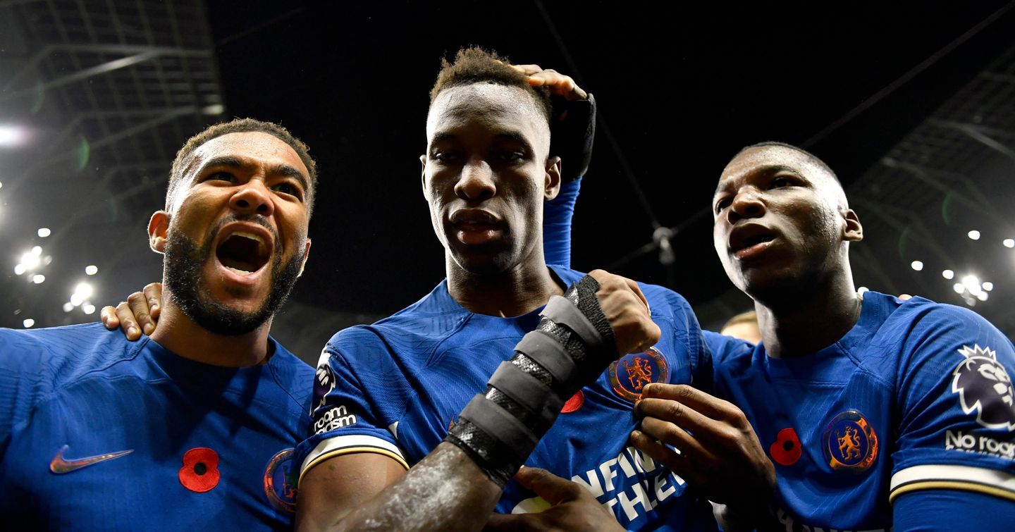 Premier League - Tottenham Hotspur v Chelsea