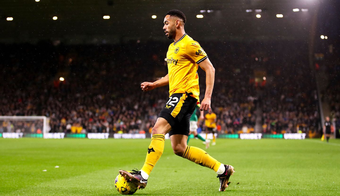 Mathues Cunha, Wolves