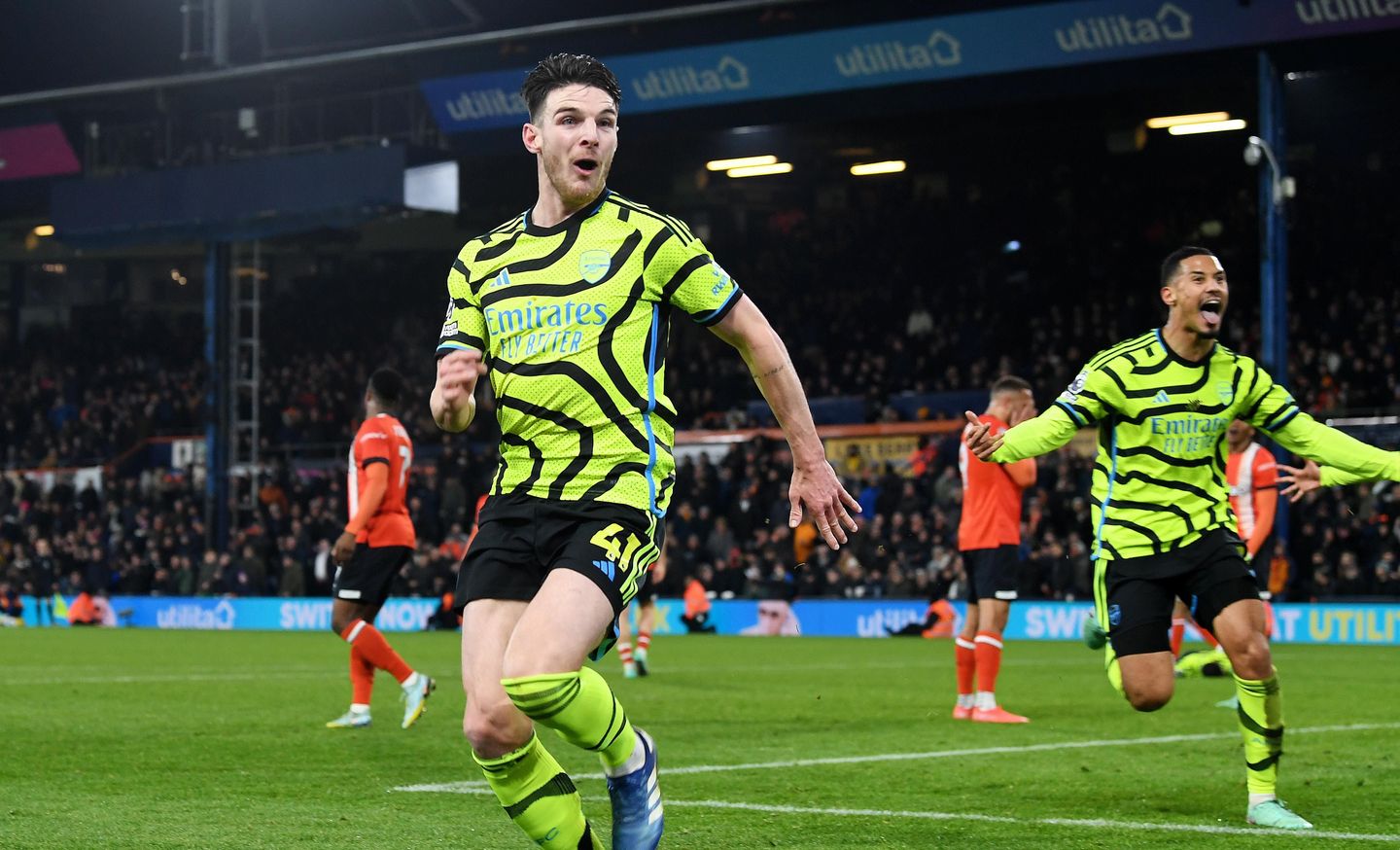 Luton Town v Arsenal FC - Premier League