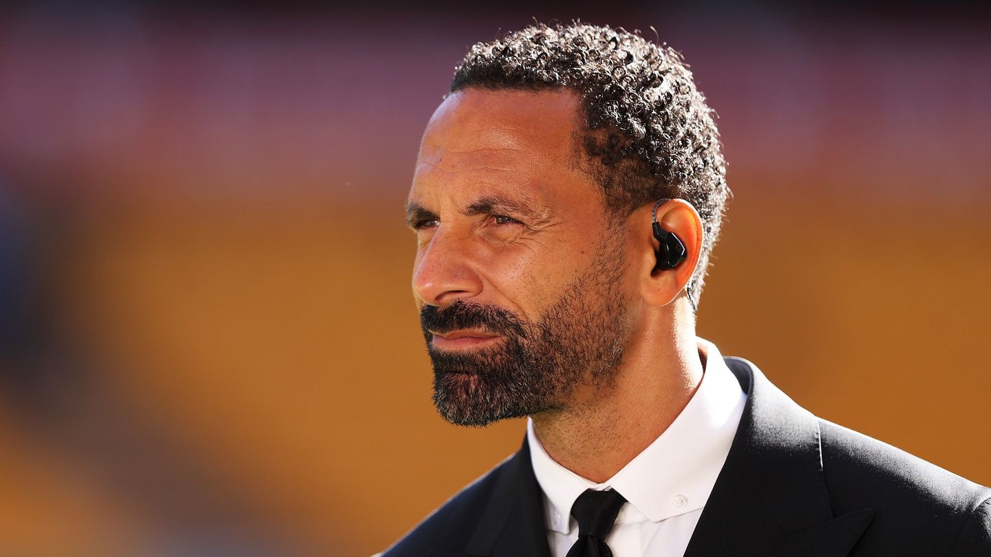 Rio Ferdinand Wolves v Man Utd