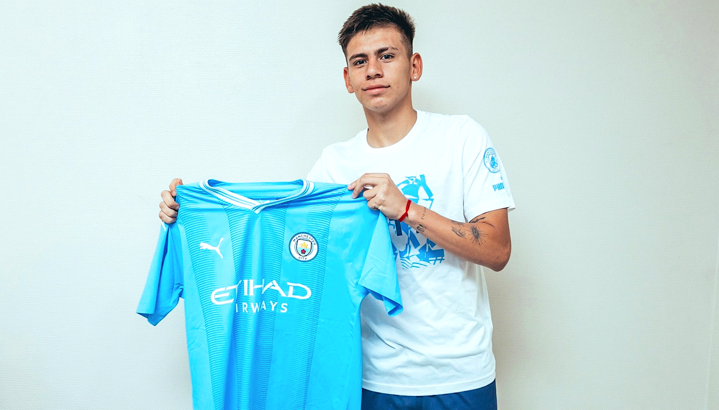 Las estrellas latinas que dominarán la Premier League 2025/26