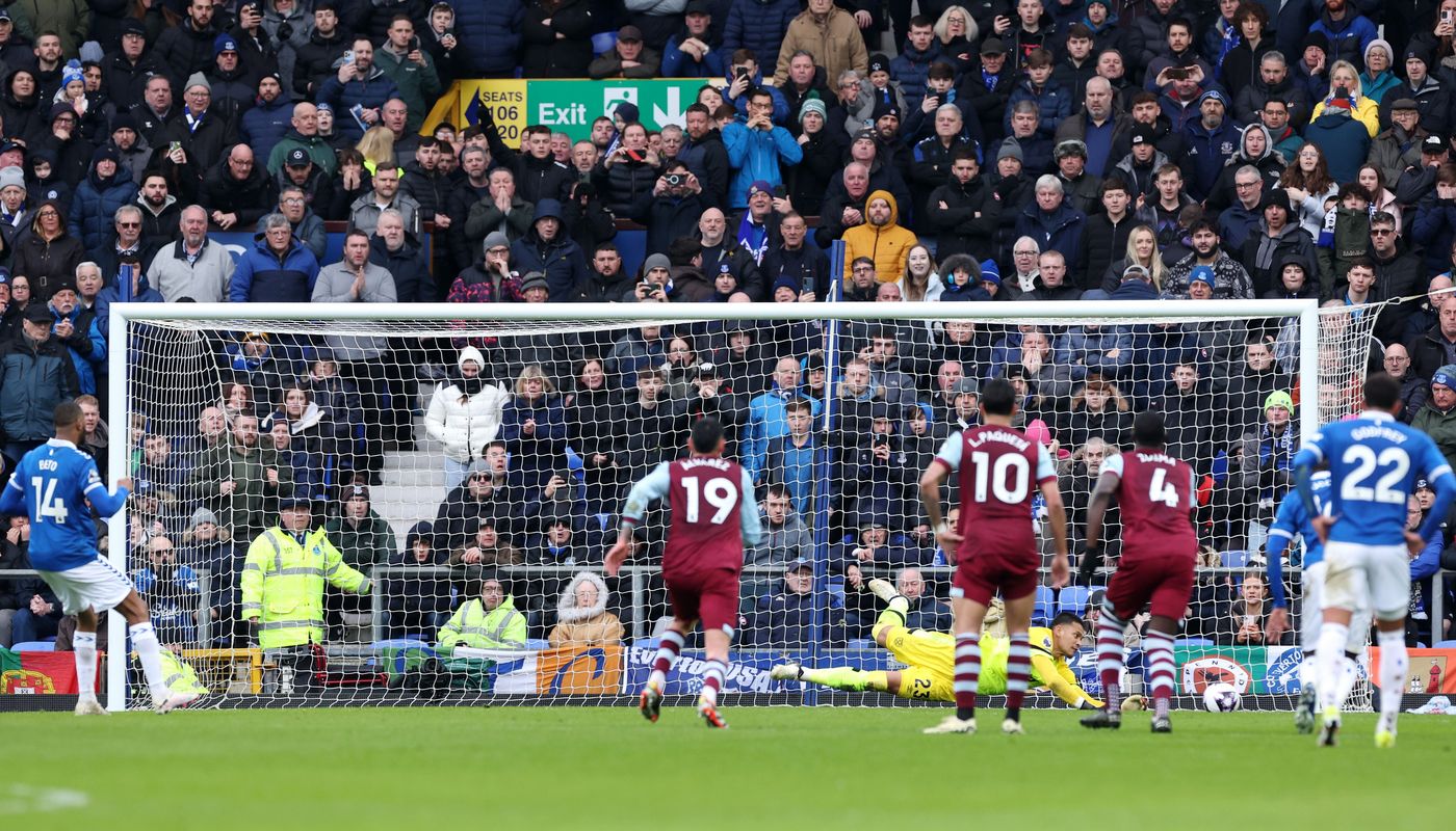Beto penalty miss