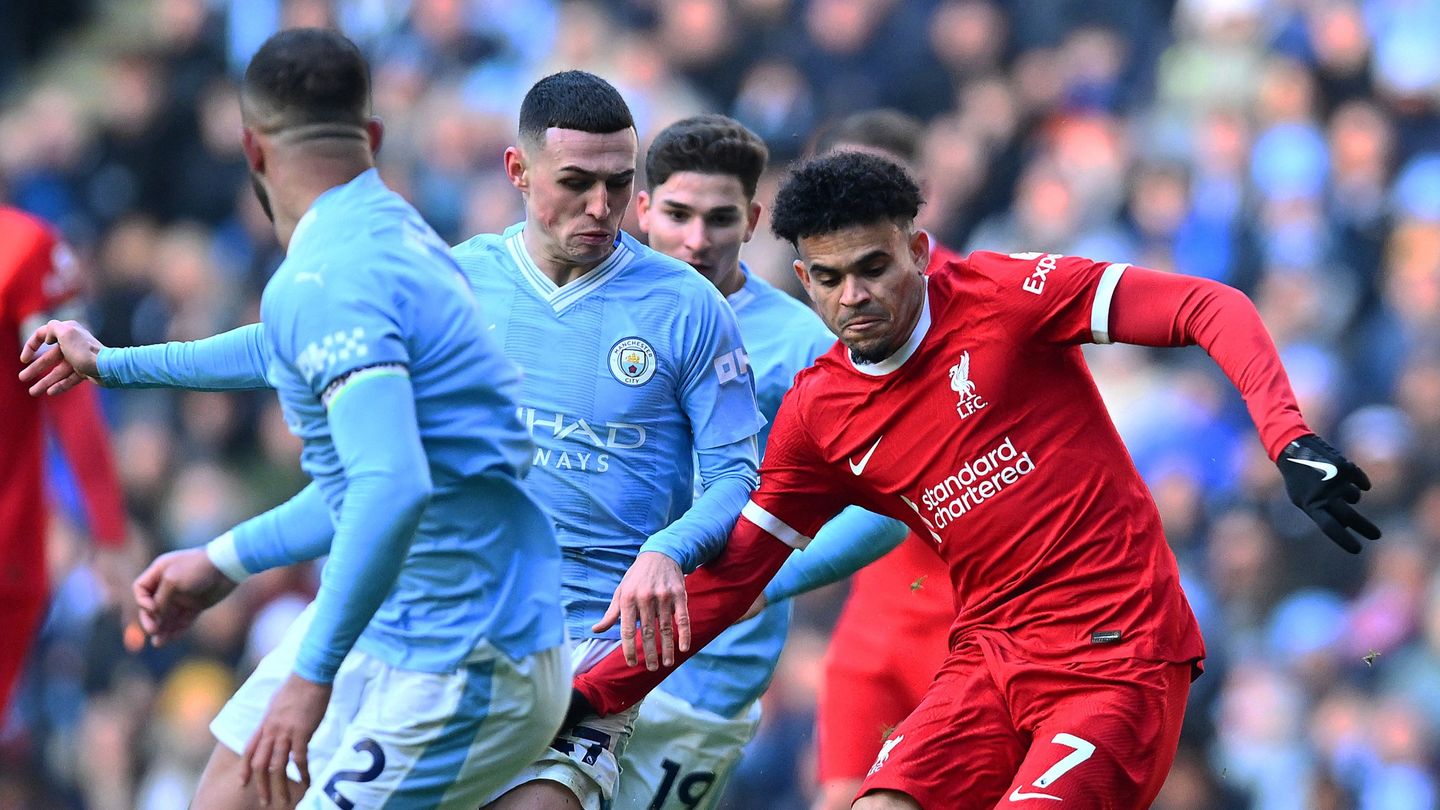 Luis Diaz v Man City