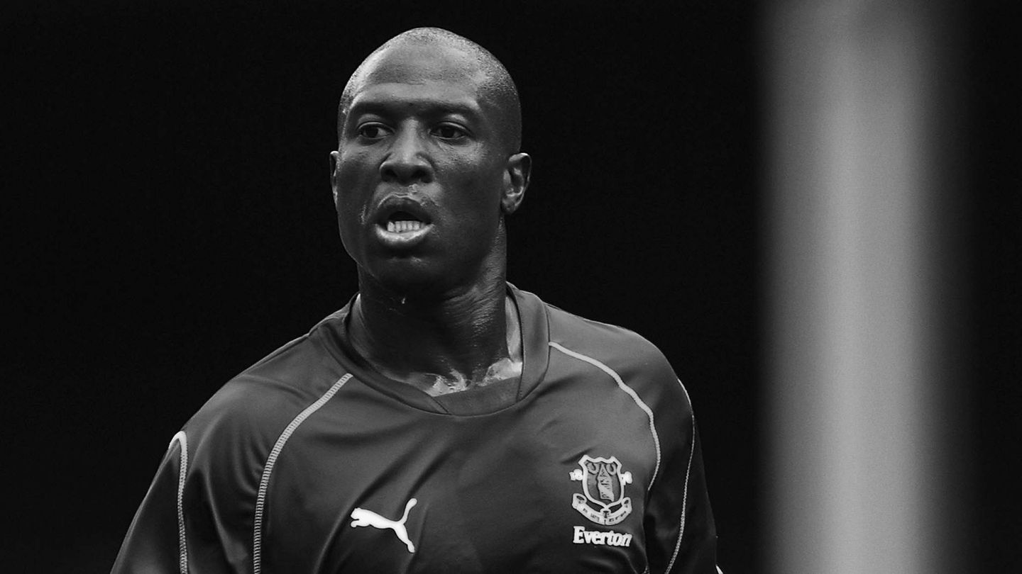Kevin Campbell Everton B&W