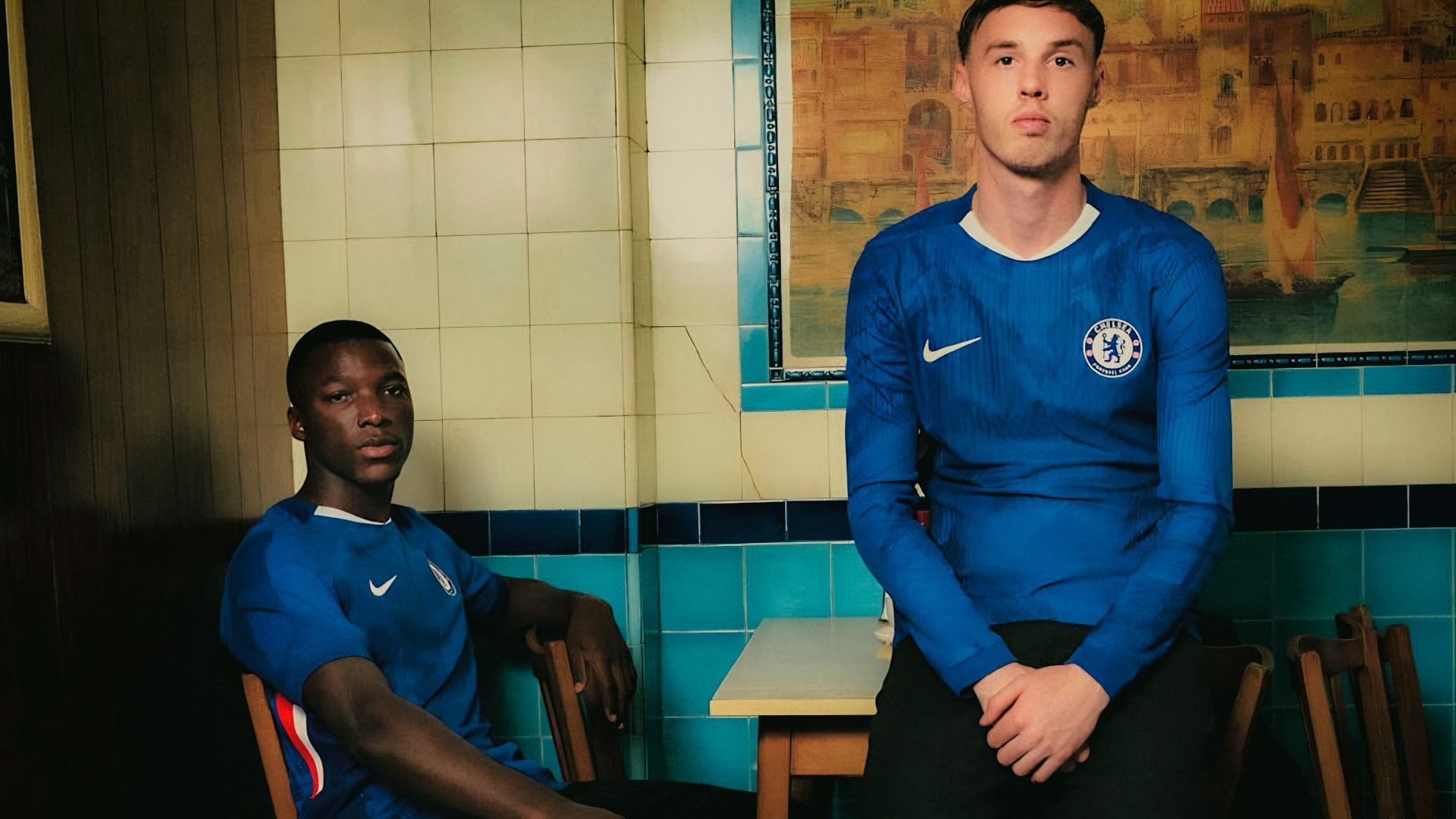 Moises Caicedo and Cole Palmer in Chelsea's home kit