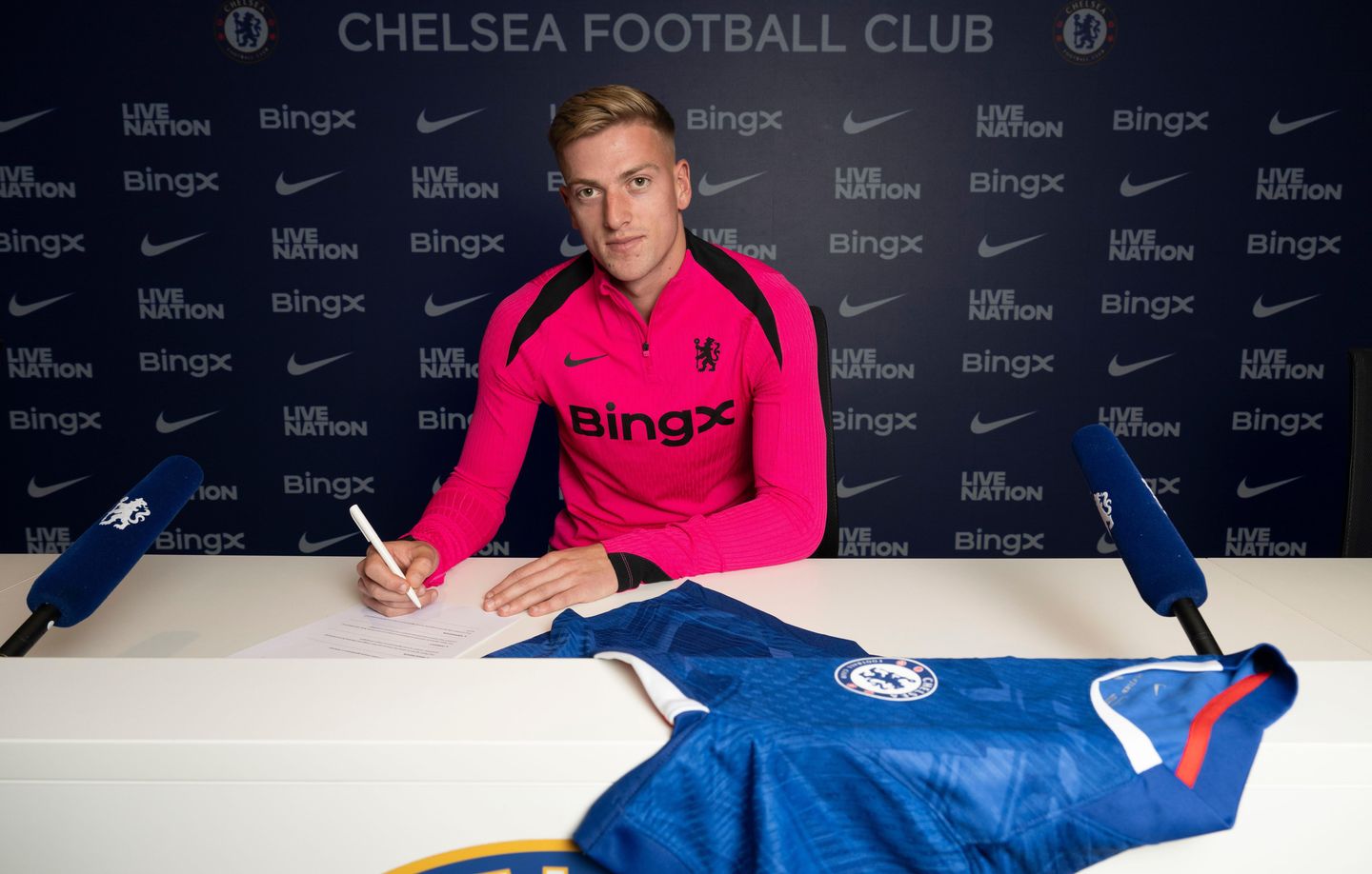 Liam Delap Chelsea signing