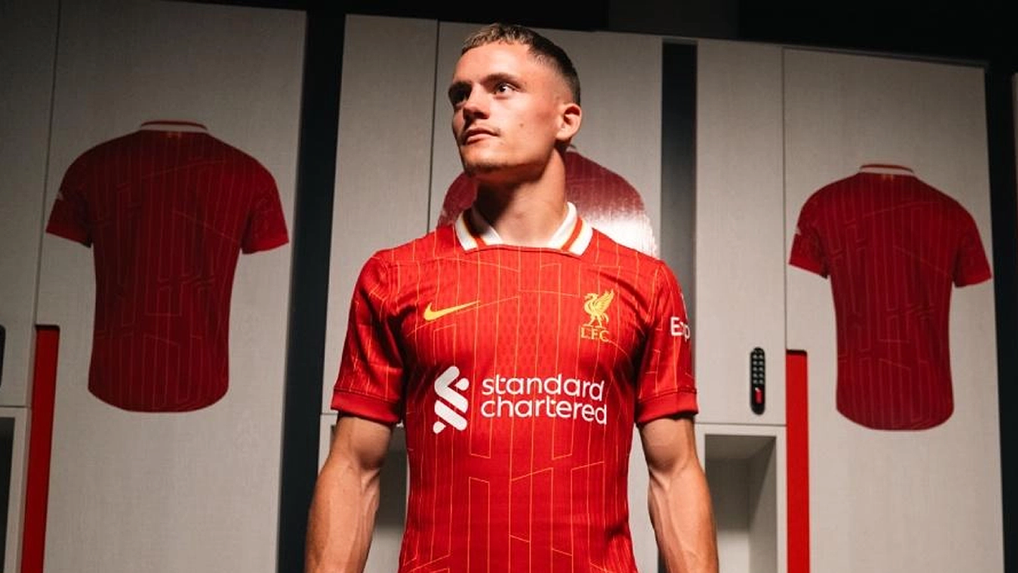 Florian Wirtz in Liverpool dressing room