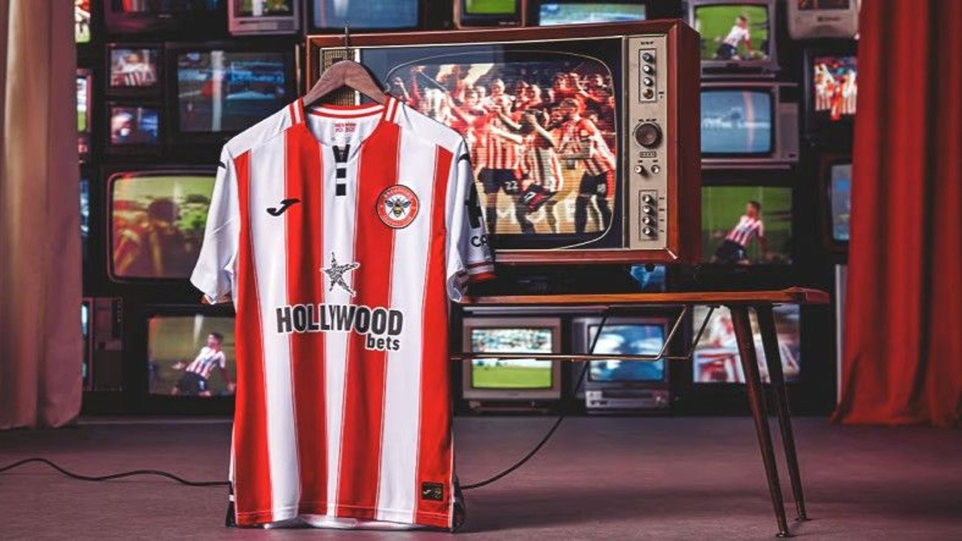 Brentford's 25-26 home shirt