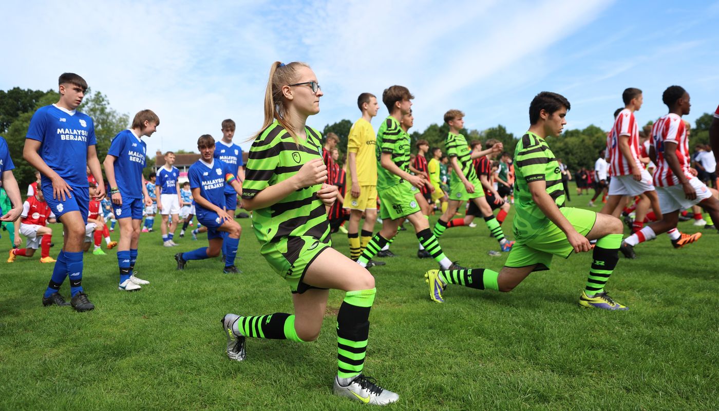 PL Kicks Cup - Warm Up