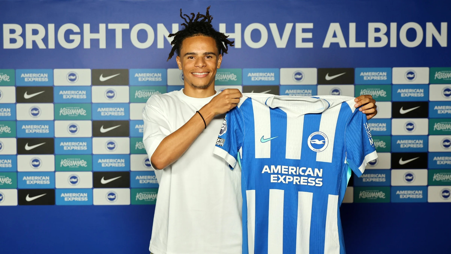 Kofi Shaw signs for Brighton