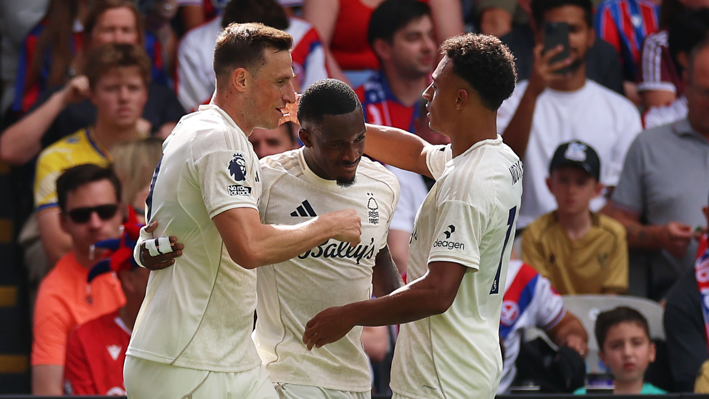 Hudson-Odoi celebrates equaliser at Palace