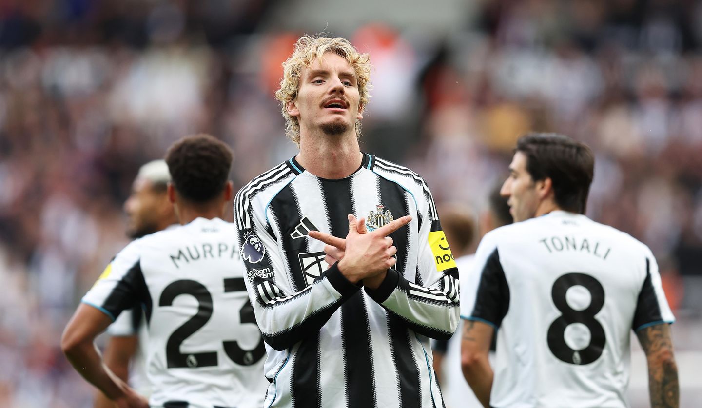 Newcastle United v Wolverhampton Wanderers