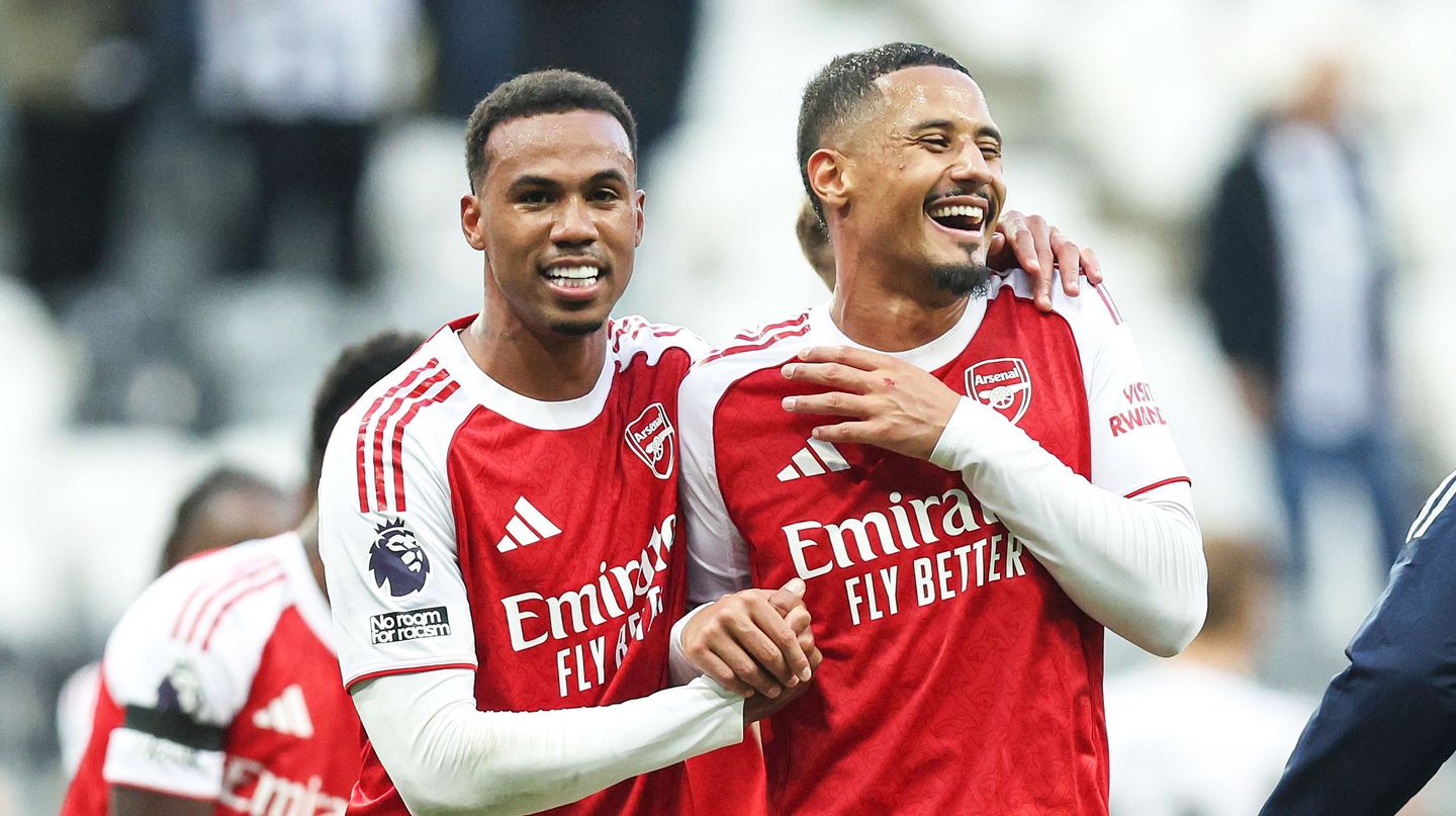 Arsenal defenders Gabriel Magalhães and William Saliba