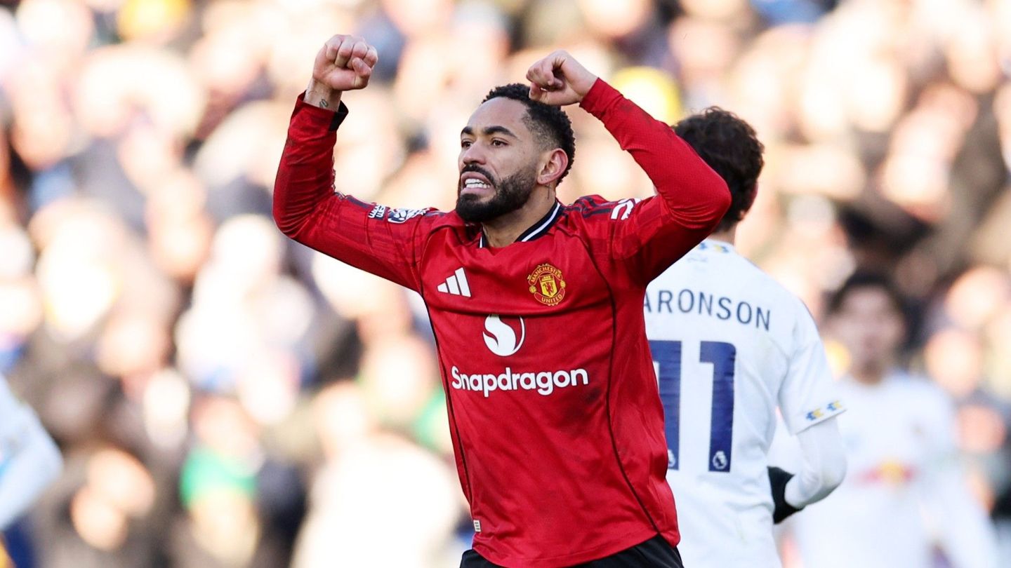 Cunha celebrating his equaliser v Leeds